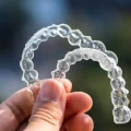 Ερωτήσεις Invisalign: 3 Συχνές Ερωτήσεις